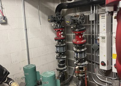 Heat exchanger and controls for chilled water